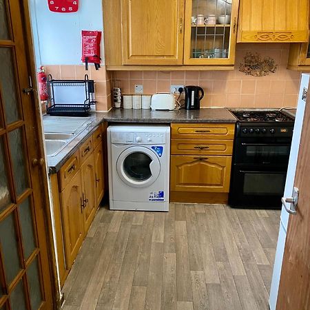 Cosy 3 Bed Apt, Old Truman Brewery! Brick Lane, London, E1 Екстериор снимка