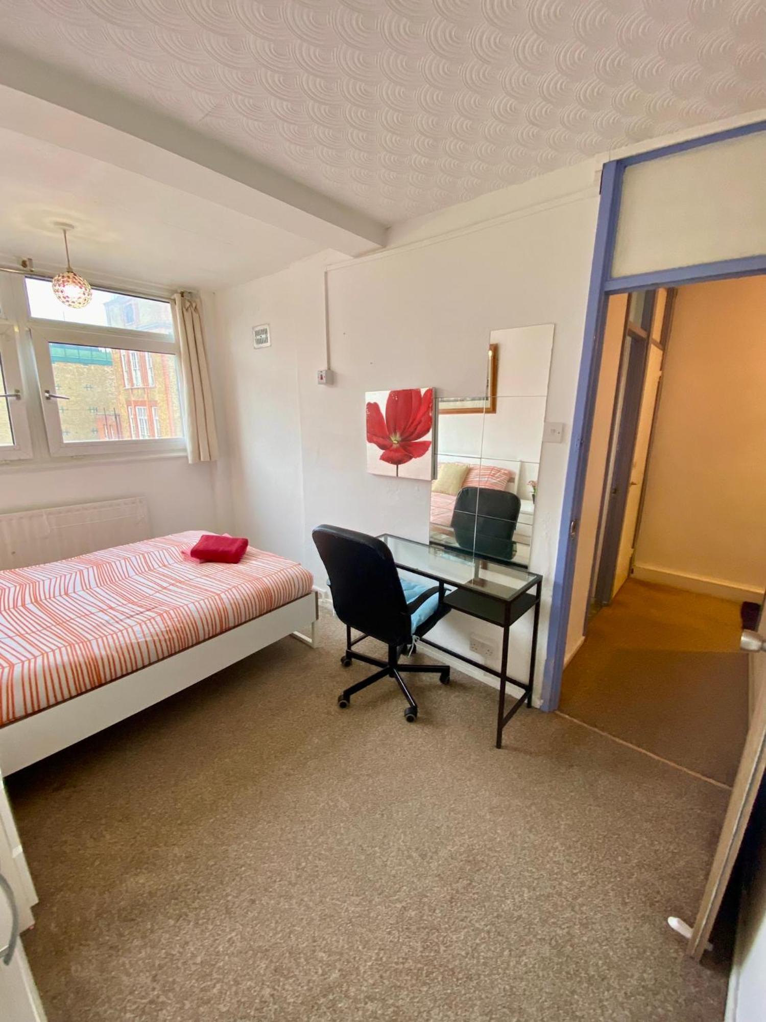 Cosy 3 Bed Apt, Old Truman Brewery! Brick Lane, London, E1 Екстериор снимка