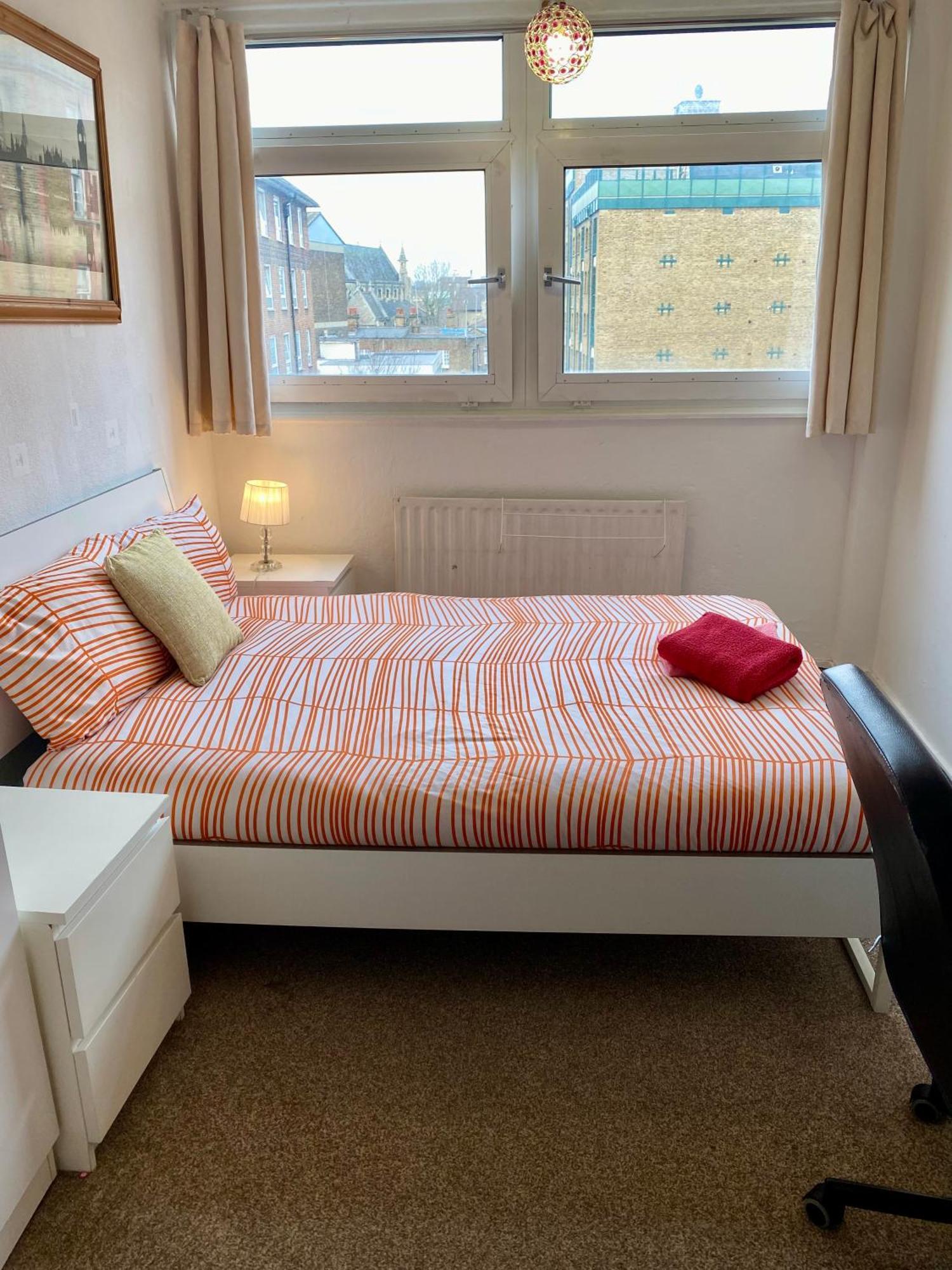 Cosy 3 Bed Apt, Old Truman Brewery! Brick Lane, London, E1 Екстериор снимка