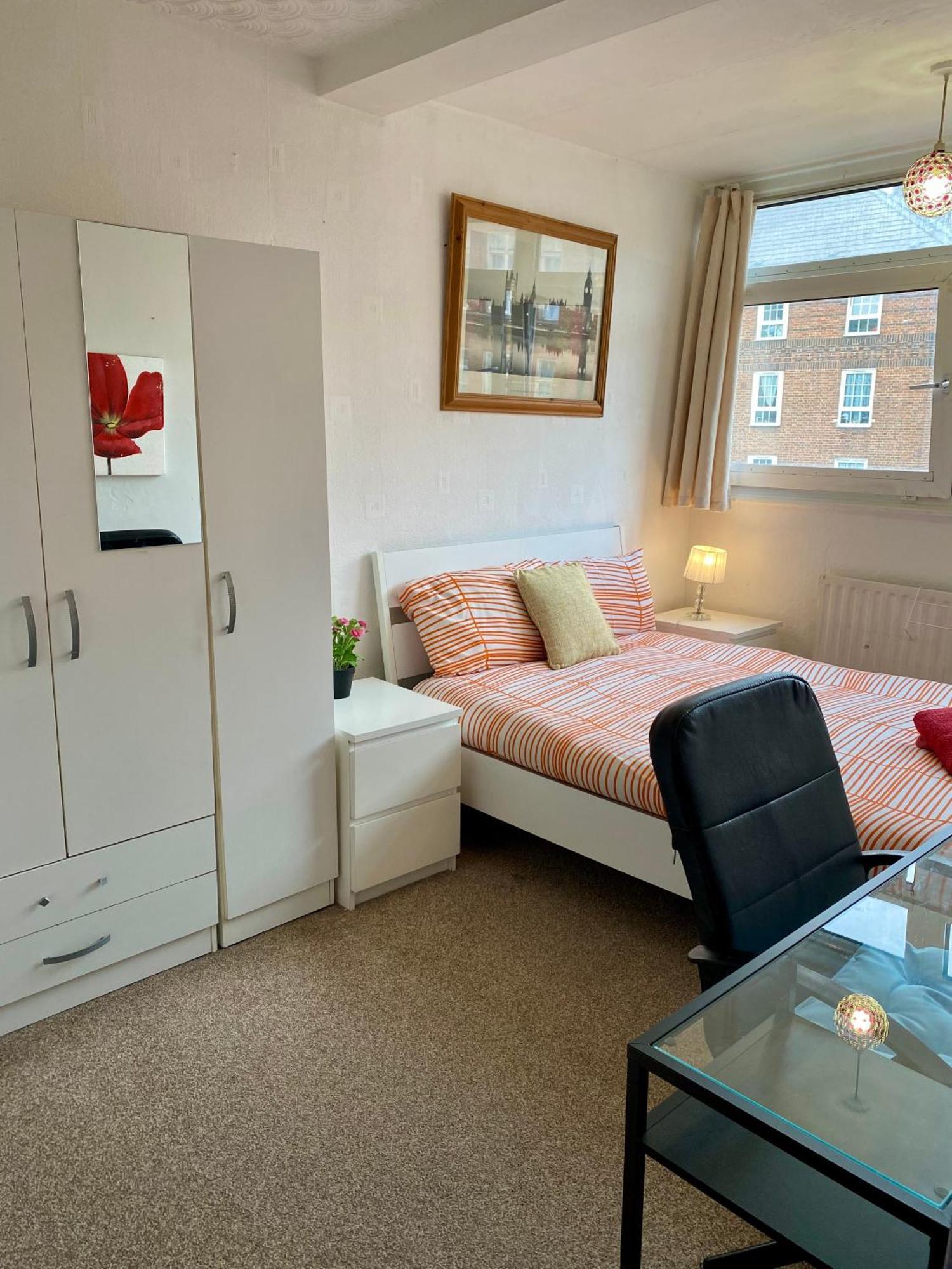 Cosy 3 Bed Apt, Old Truman Brewery! Brick Lane, London, E1 Екстериор снимка