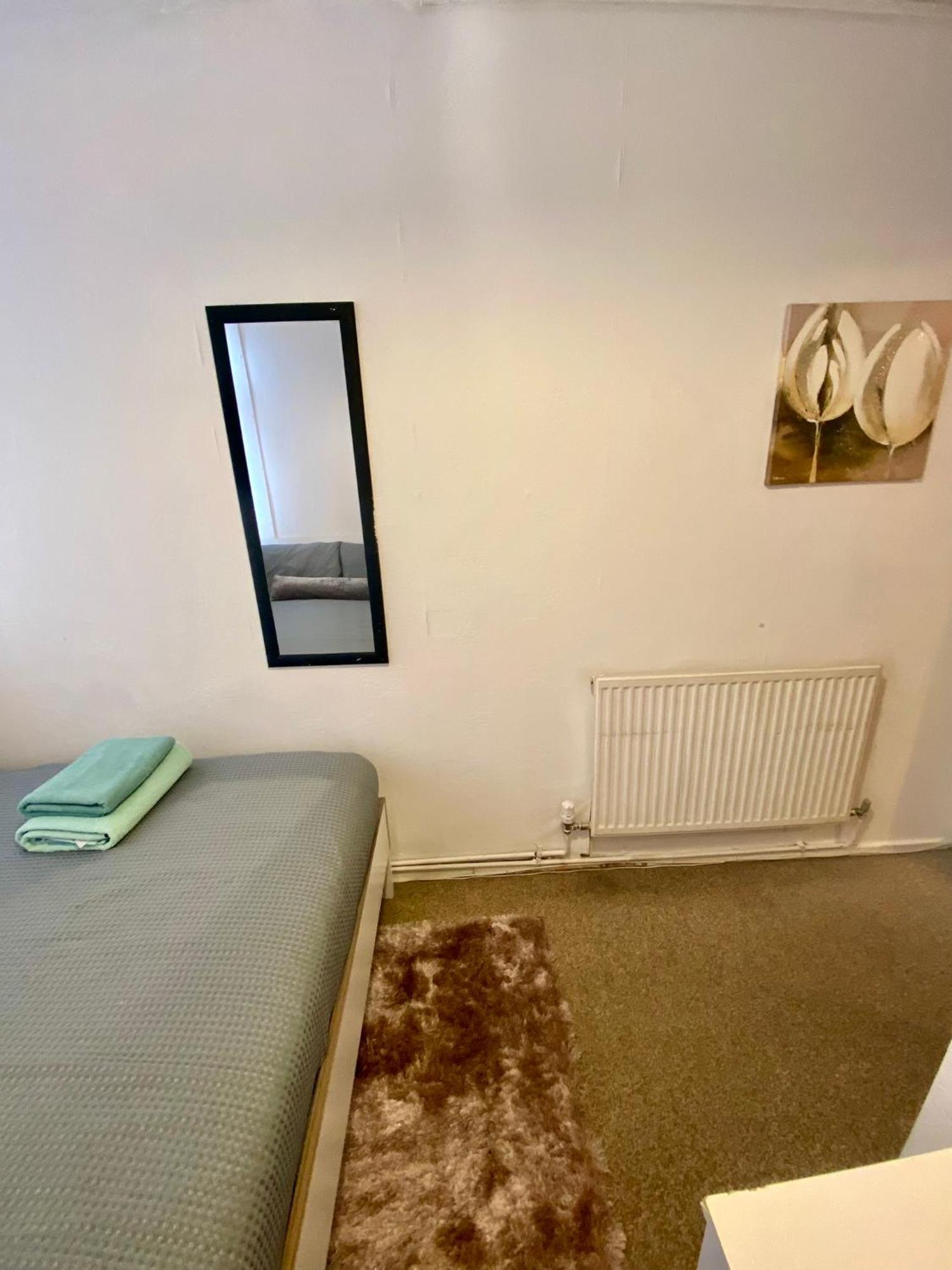 Cosy 3 Bed Apt, Old Truman Brewery! Brick Lane, London, E1 Екстериор снимка